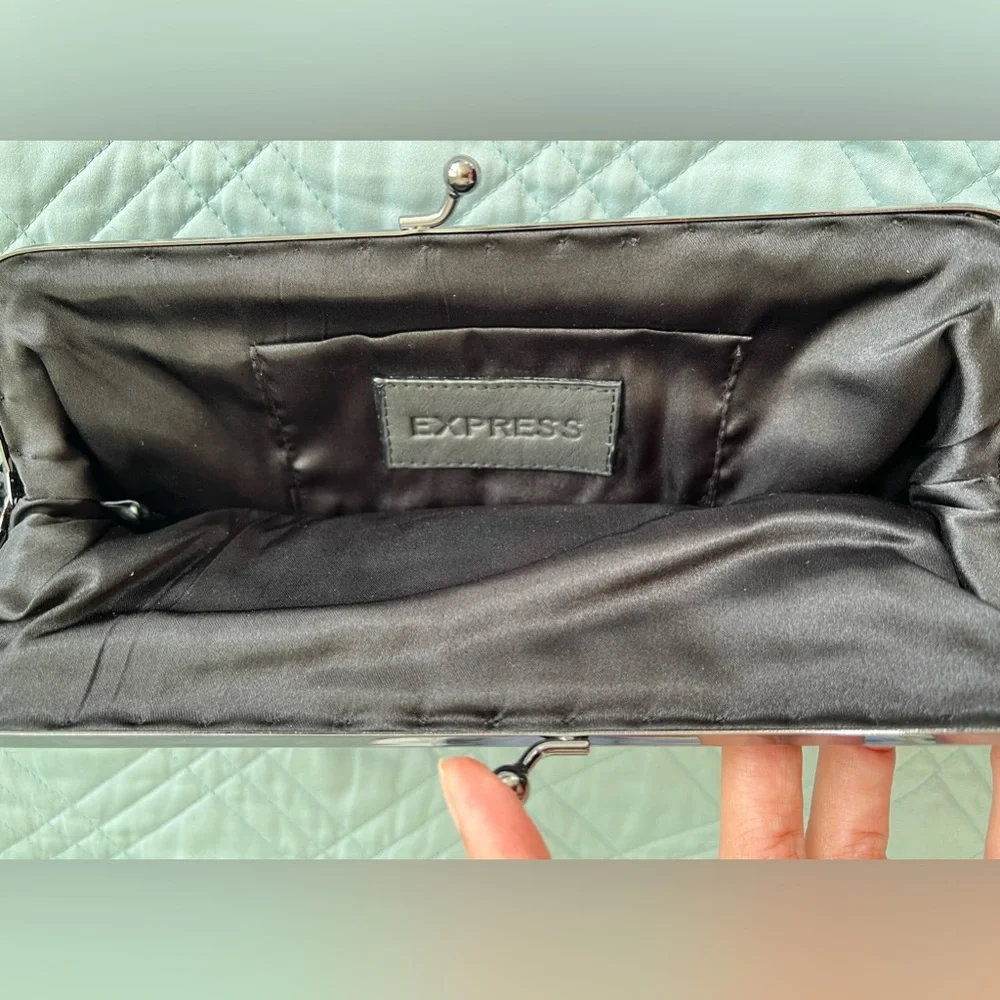 EXPRESS Beaded Black Sequin Kisslock Clutch Dressy Formal Party Prom Pouch